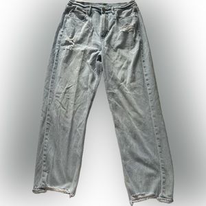 American Eagle Size 12 Mom Jean